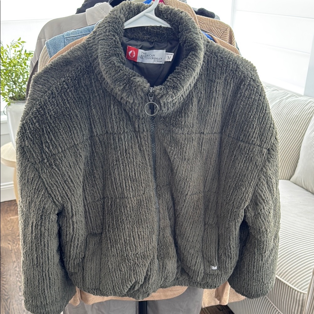 Green Teddy Jacket with Plush Texture and High Collar